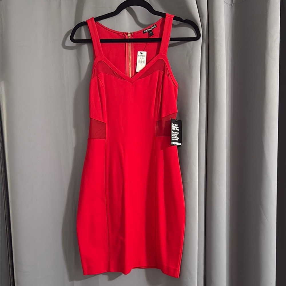 Elegant Red Sleeveless Dress